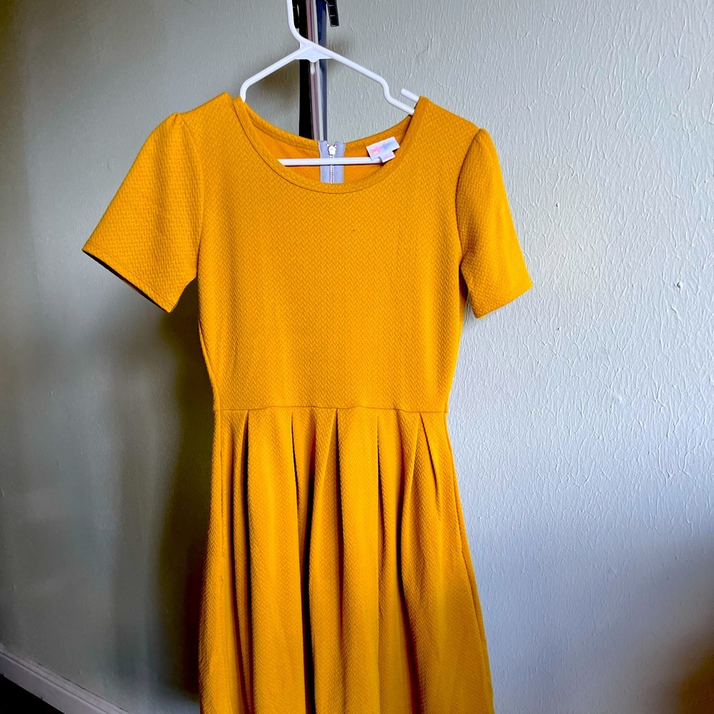 S LuLaRoe dress Amelia yellow with zipper